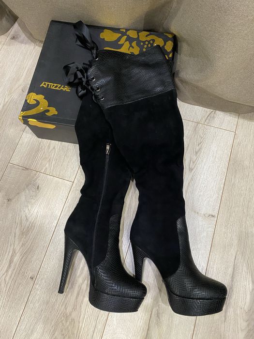 Зимние ботфорды Attizzare, на 38-39размер,кожаные на натур.меху,теплые