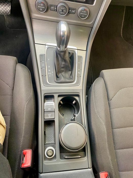 Volkswagen Golf Variant DSG Aut. impecavel