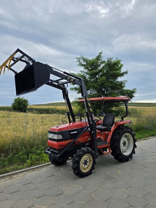 Mini traktor Kubota GL261 ladowacz krokodyl 27KM * iseki yanmar* Fx255 F250