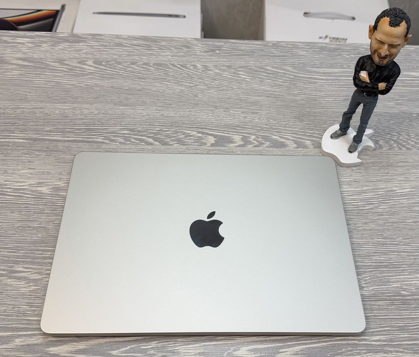 MacBook Air 13  M2 / RAM 8 / SSD 256 GB / Starlight / 2022