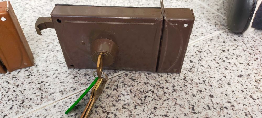 3 fechaduras usadas64551422140417122