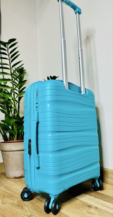 Nowa niepękająca walizka PP mała kabinowa M