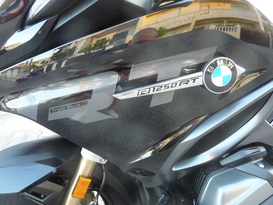 BMW R 1250 RT "Triple Black