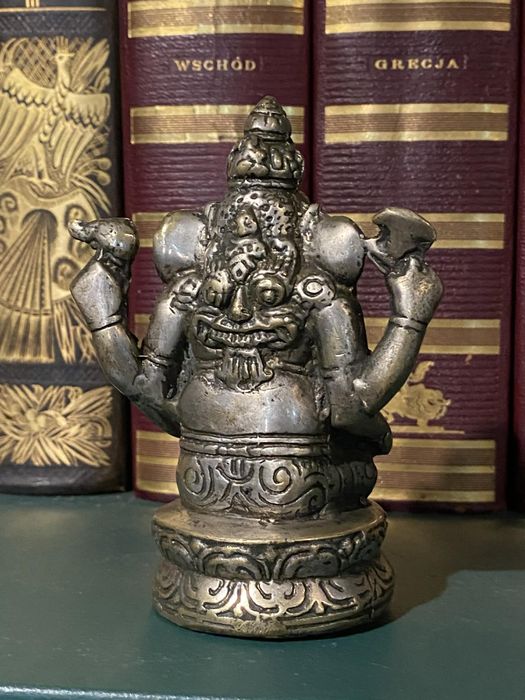 Rzeźba Ganesa figurka z brązu srebrzonego budda