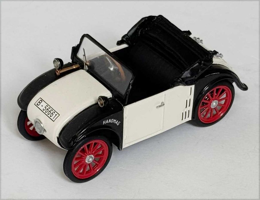 SHUCCO_Ref 02962 Hanomag Kommissbrot. Escala 1/43. Sem caixa, como novo.