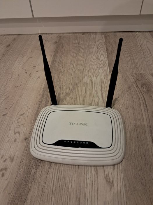 Router Tp Link WR841N