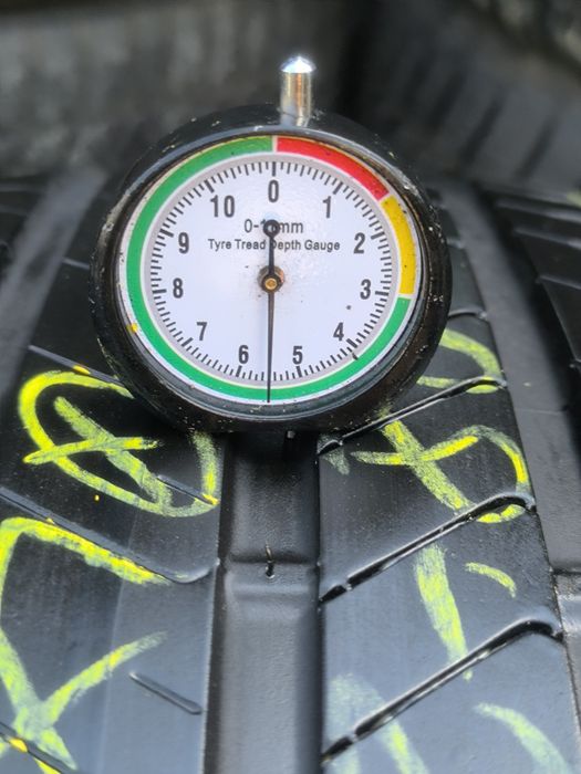 Opony Pirelli P zero 285/30/21 pojedynka