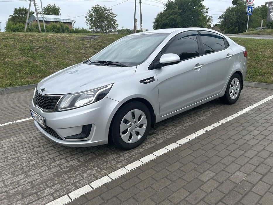 KIA RIO.