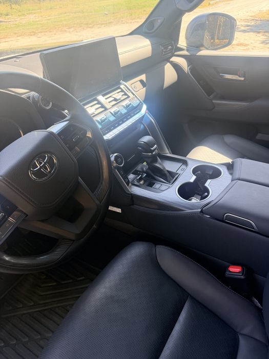 Toyota Land Cruiser 2023 VIN JTMAAABJ004049186 фото оголошення 8 з 8