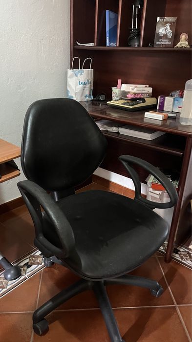 Secretária em madeira