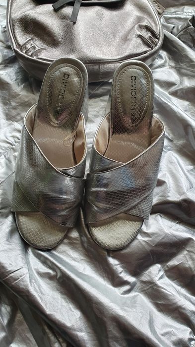 Босоножки без задника сабо