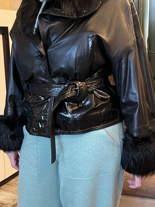 Кожаная куртка женская с мехом бобра