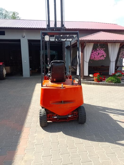 Wózek widłowy LINDE