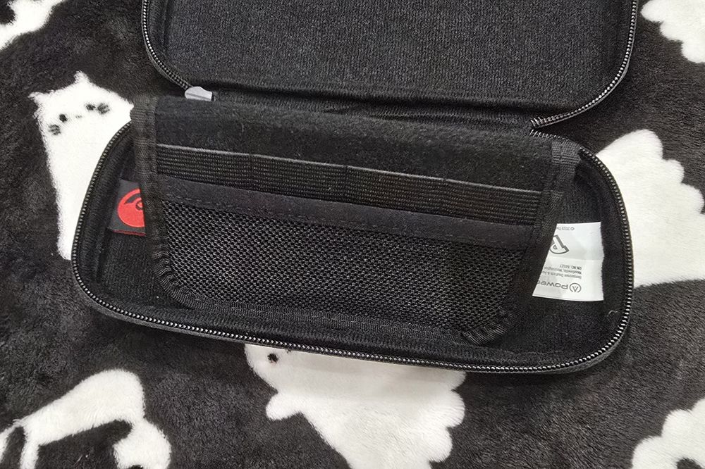 ETUI do konsoli Nintendo Switch Lite Pokemon Pikachu