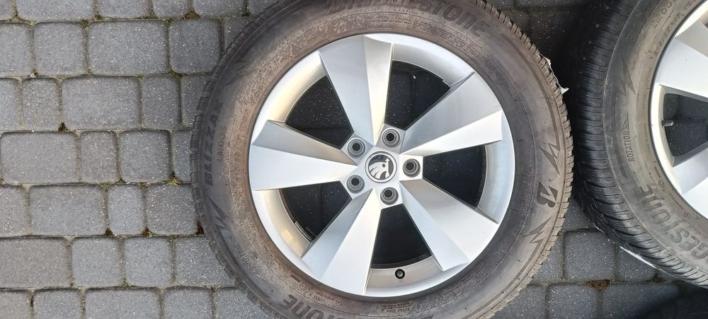 Felgi17 5x112 oryg Skoda Kodiaq opona zima 5,5mm 2020r kpl