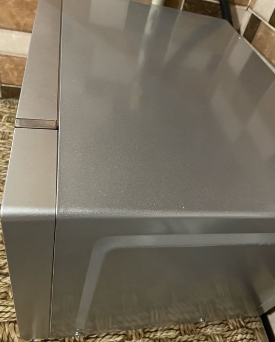 Продаётся микроволновая печь