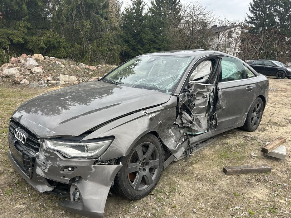 Audi A6 Quattro C7 2011r. Uszkodzone!