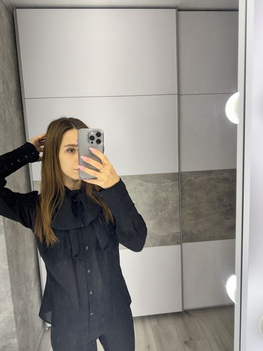 Блуза чорна