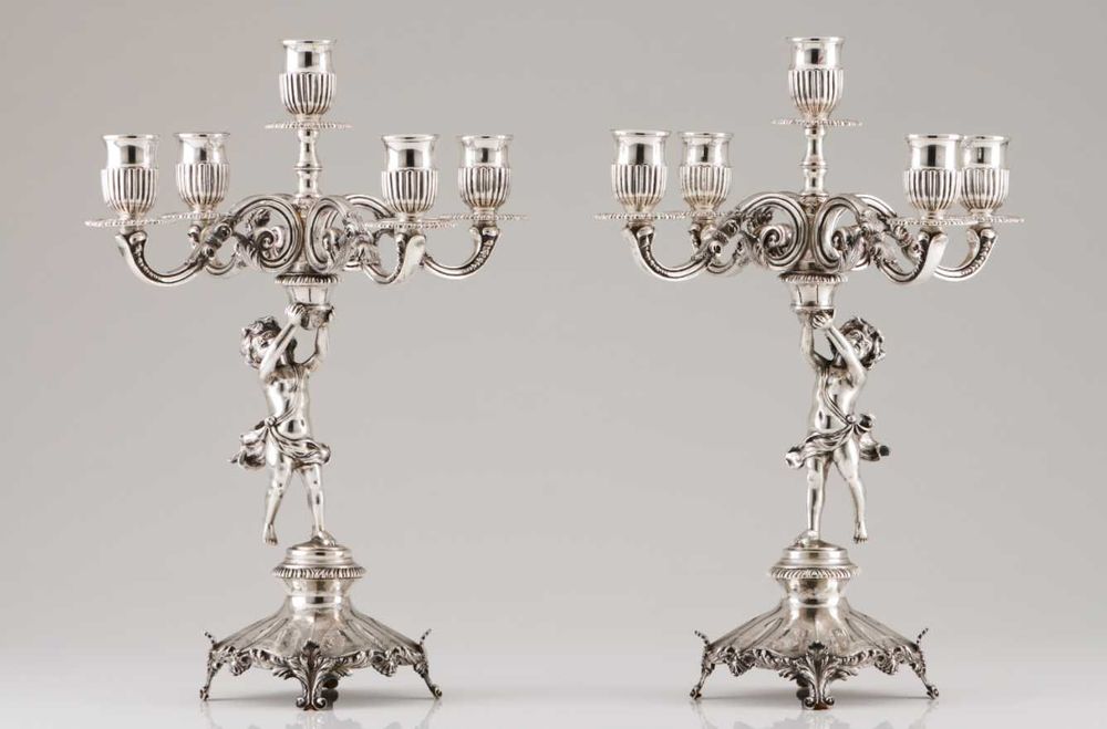 Belíssimo Par de Candelabros antigos de 5 Lumes em prata