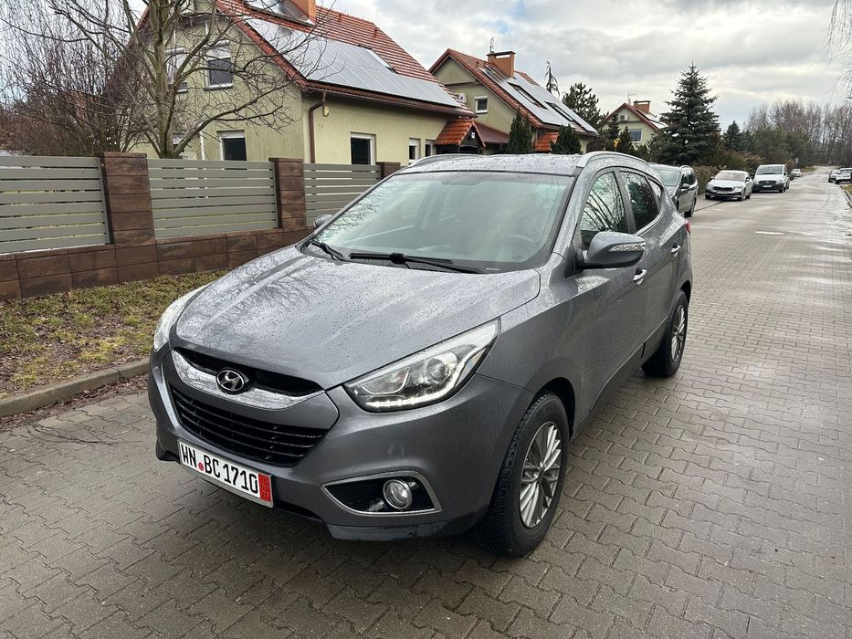 Hyundai ix35 1.6 Benzyna ! Premium ! Bezwypadkowy ! Kamera cofania ! Navi !