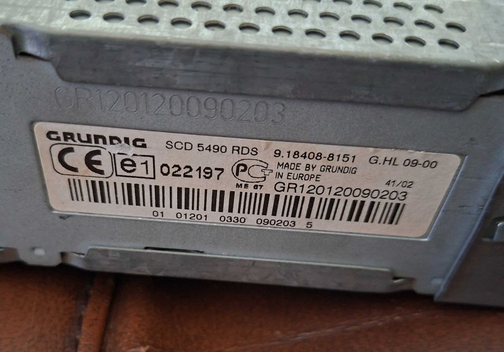 Rádio vintage, Grundig ALLIXX, SCD5490 RDS - 4x50W