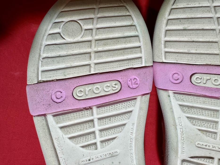 Босоніжки для дівчинки Crocs C12