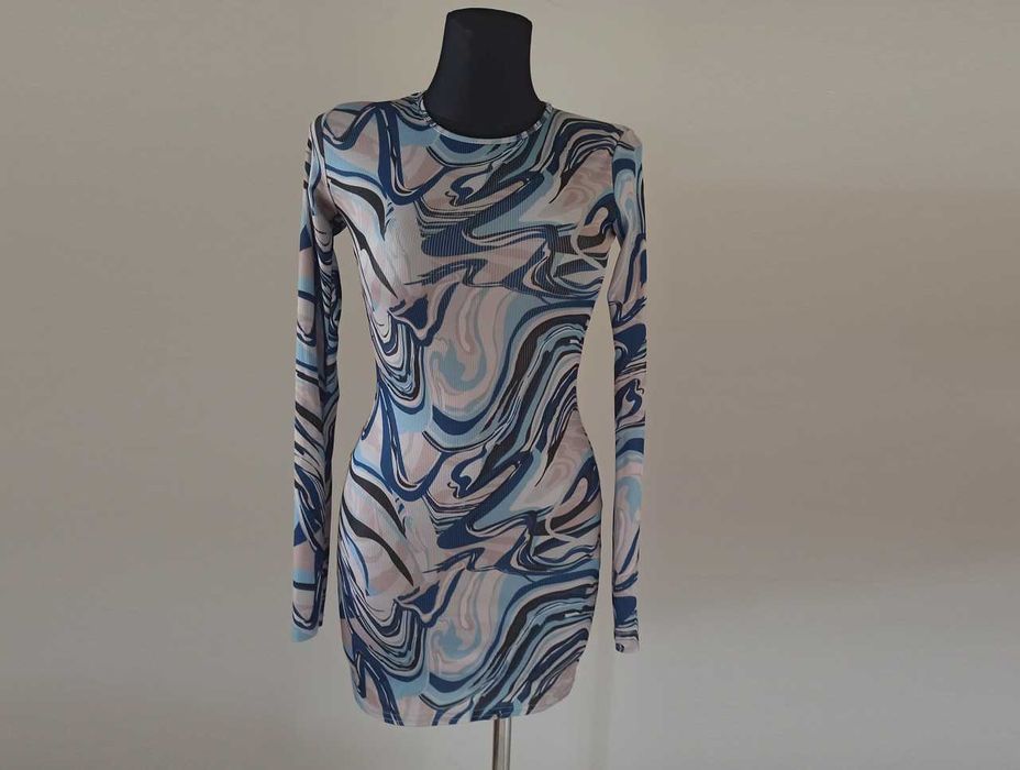 Sukienka niebieska lata 70-te Pretty little thing S