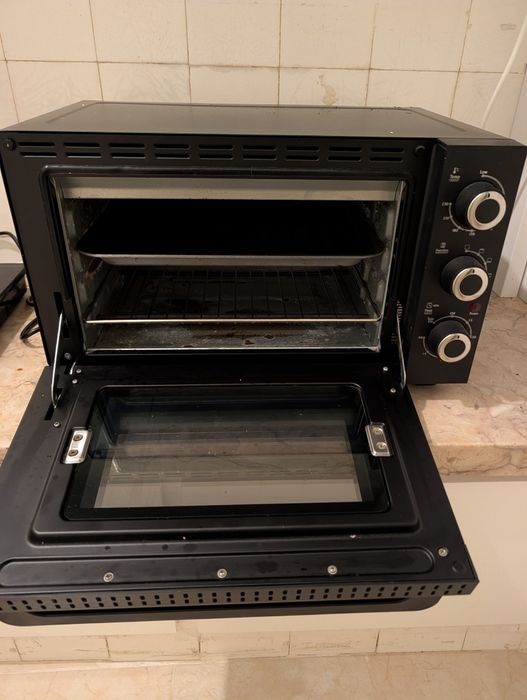 Forno eléctrico , placa eléctrica e microondas