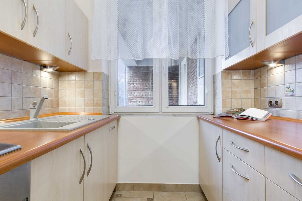 2 niezależne pokoje + osobna kuchnia | Centrum | blisko SKM |