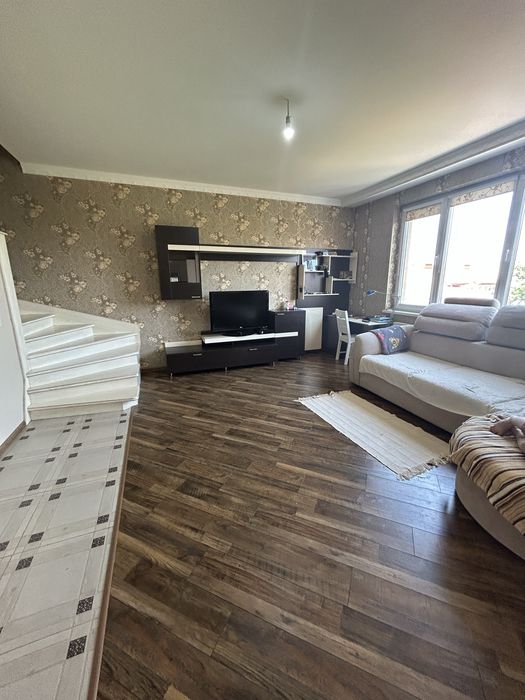 Продам 3 кімнатну квартиру біля Собору