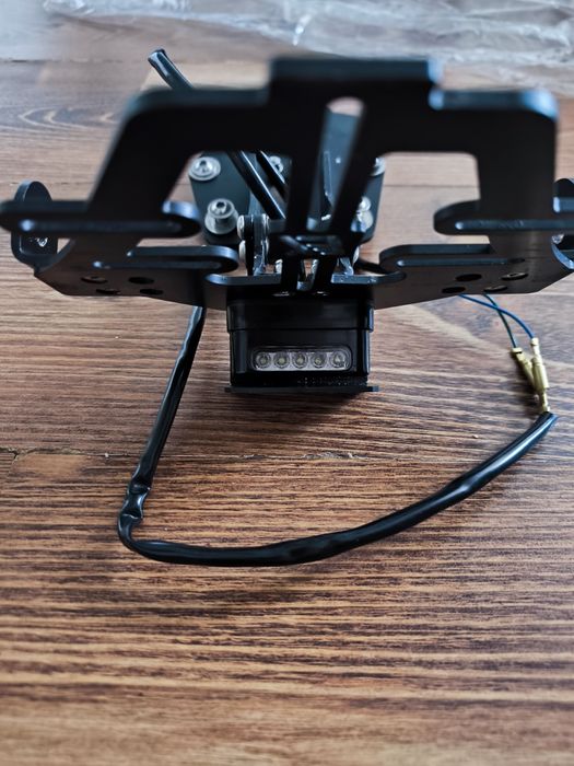 Yamaha MT 10 - akcesoryjne mocowanie tablicy rejestracyjnej