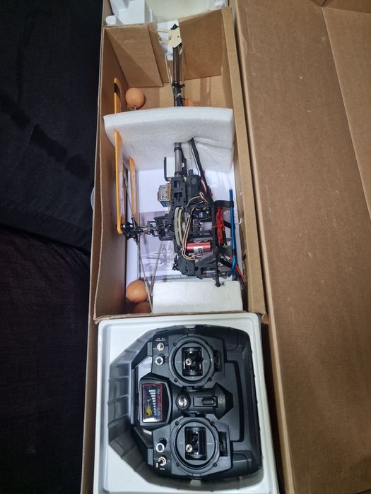 Helicóptero RC (Leia o Anúncio)