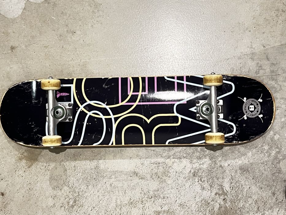 Skate Screw Ericeira + Caixa