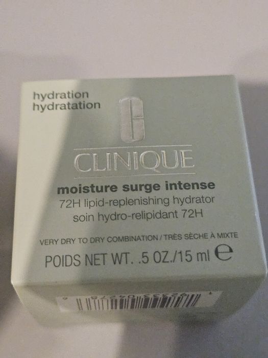 Clinique Moisture Surge Intense 72H krem - żel nawilżający 15 ml