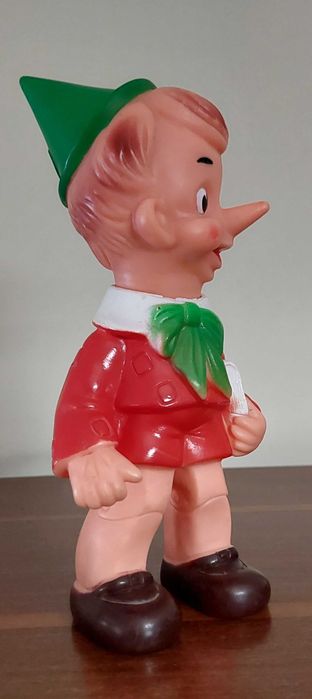 Pinóquio que chia em borracha muito antigo