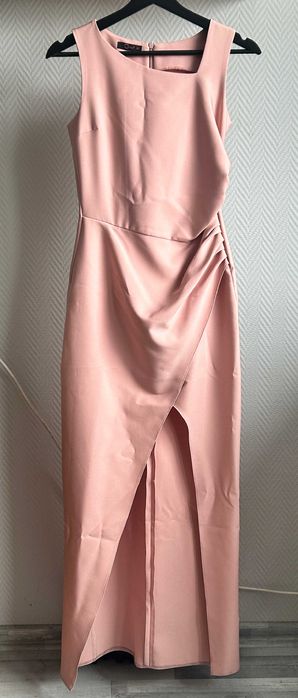 Długa suknia różowa 36