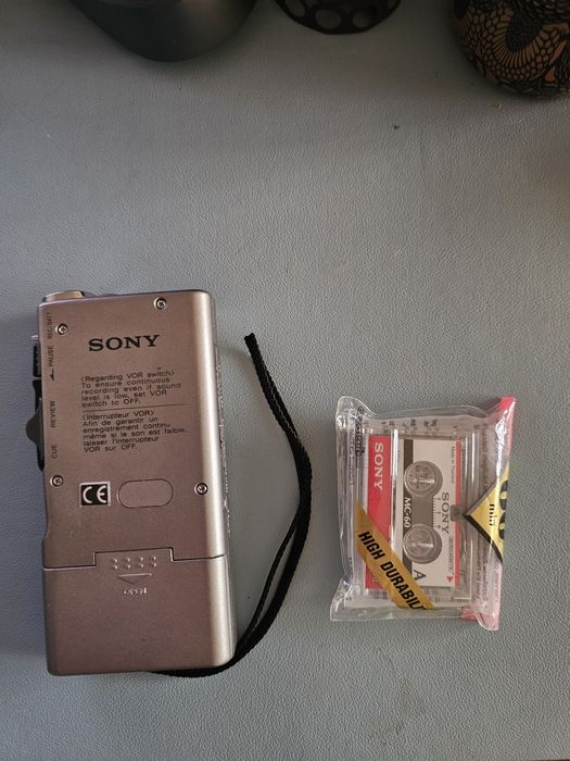 Gravador de cassettes de áudio Sony M-530V