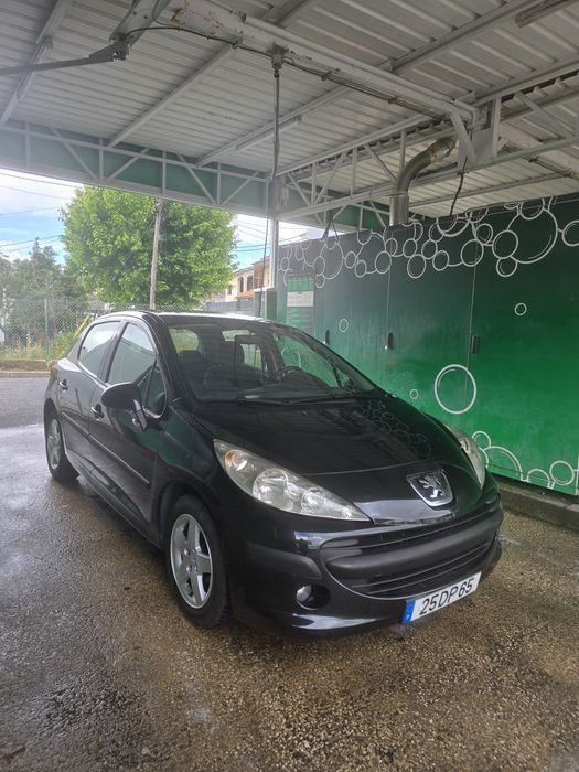 Peugeot 207 1.4 i