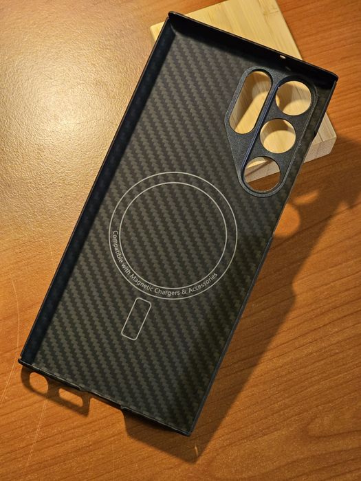 Чохол для Samsung Galaxy S23 Ultra карбон pitaka