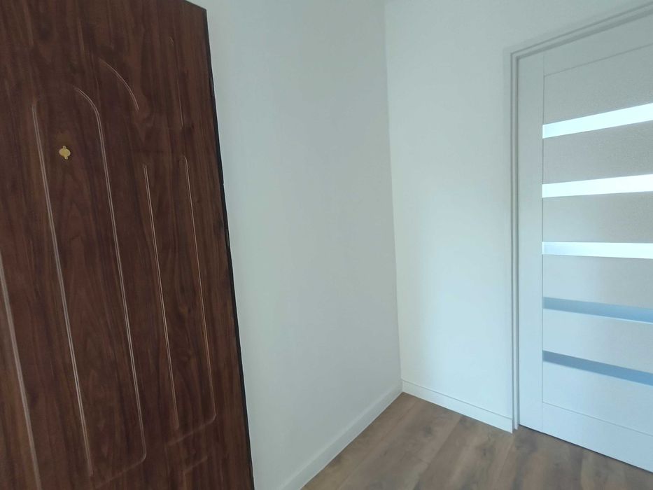 Atrakcyjna kawalerka, balkon, 2 piętro, świetna lokalizacja  Os.Stawki