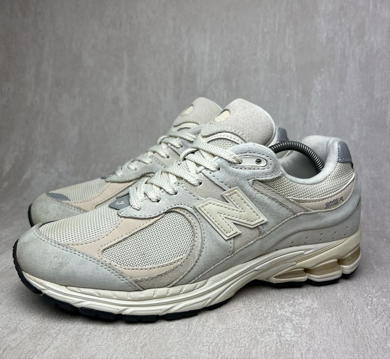 Кросівки New Balance 2002R