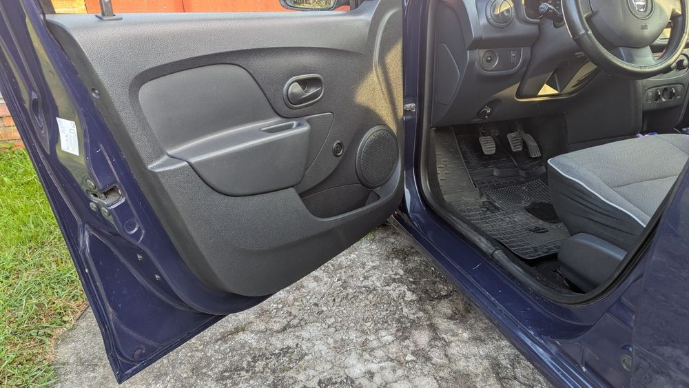 Dacia Sandero 2015