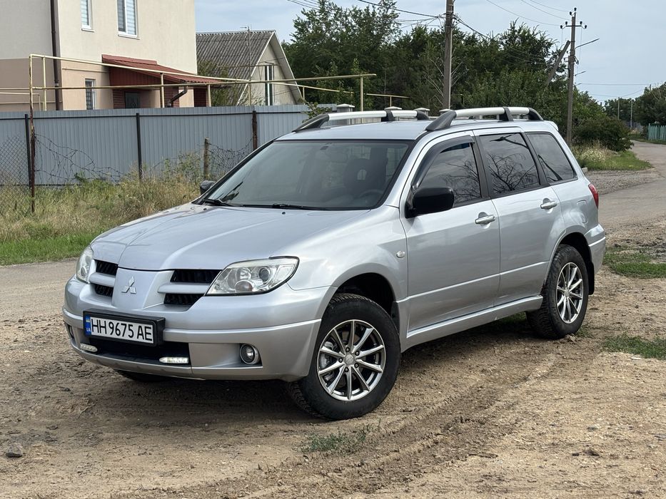 mitsubishi outlander