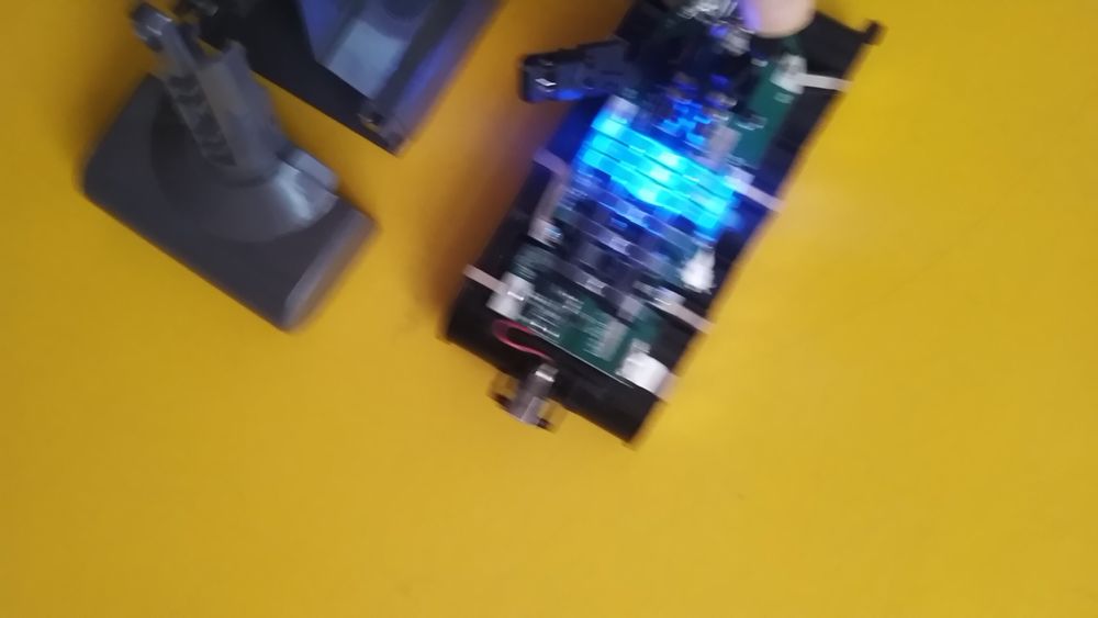 Плата  зарядки аккумулятор Dyson V10