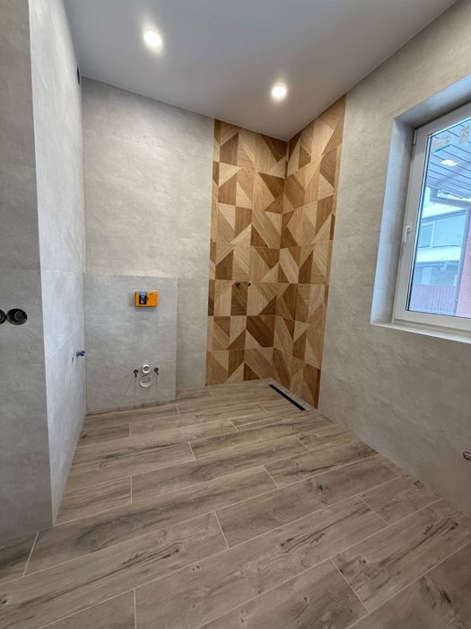 Газифікований будинок з ремонтом на 8 сотках. Гараж. Мін. оформлення