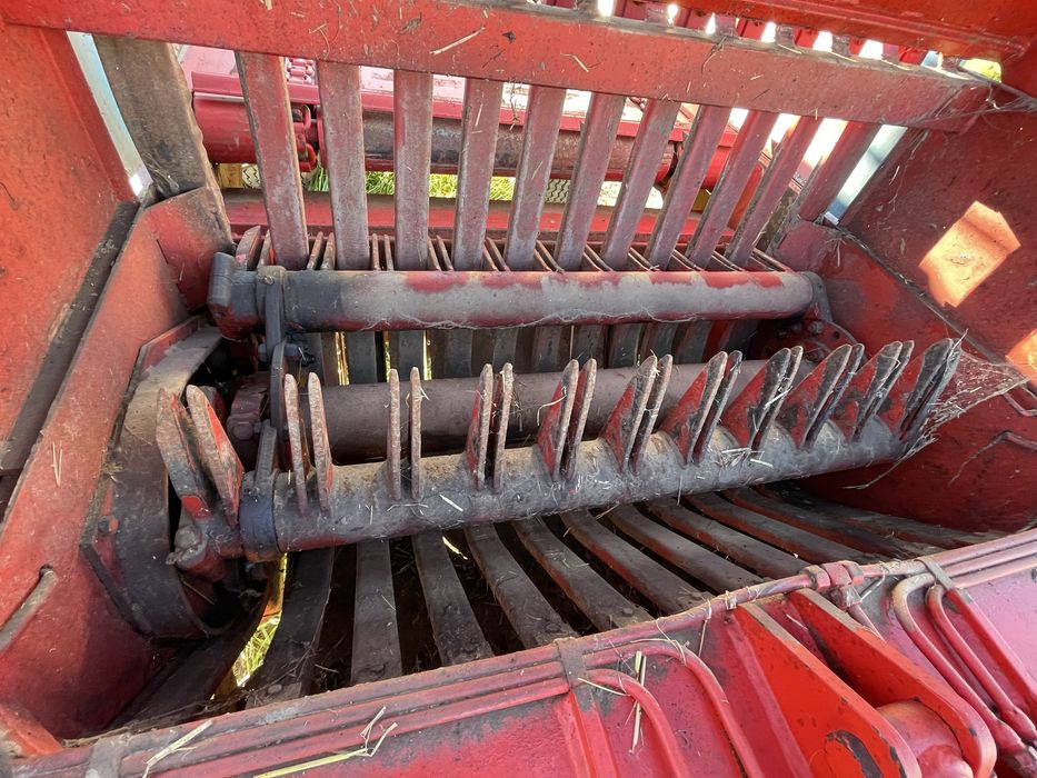 Reboque forrageiro auto-carregador