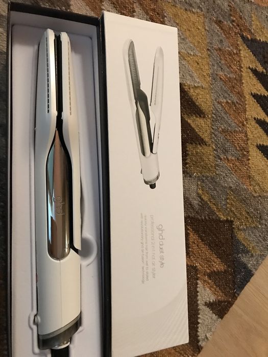 Prancha de cabelo 2-em-1 ghd duet style branco Com oferta