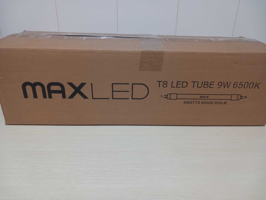 24 Lâmpadas MAXLED 60cm T8 9W 6500K