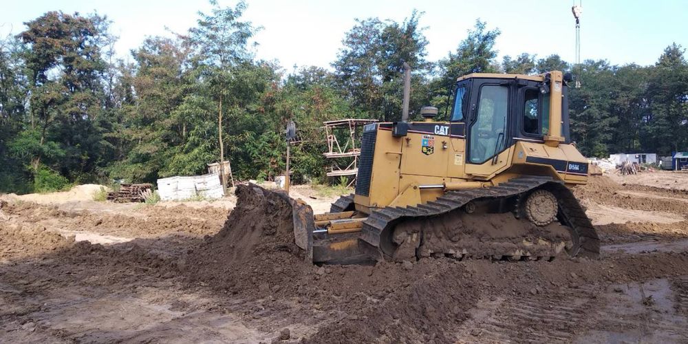 Послуги бульдозера CAT D5 Київ та область