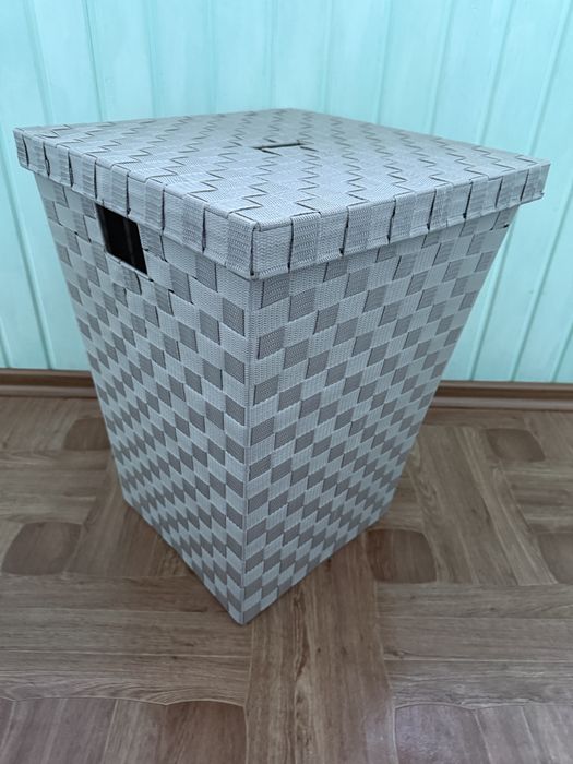 Кошик для білизни Kela Alvaro